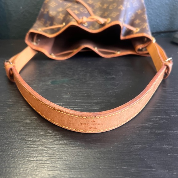 Louis Vuitton Petit Noé Brown LV Monogram - Picture 8 of 17